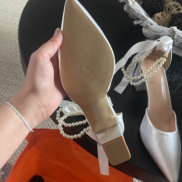 Heels - Picture 3 of 4